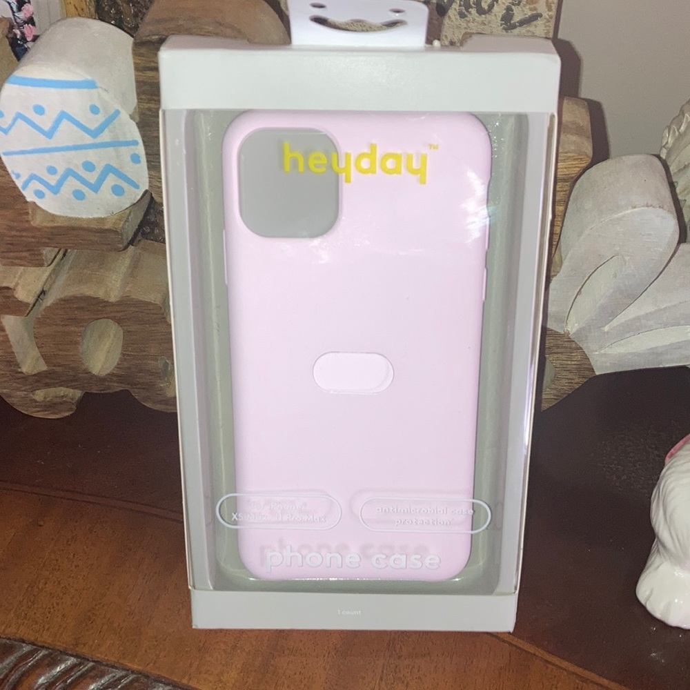 Pink silicone case for XS max , 11 pro max